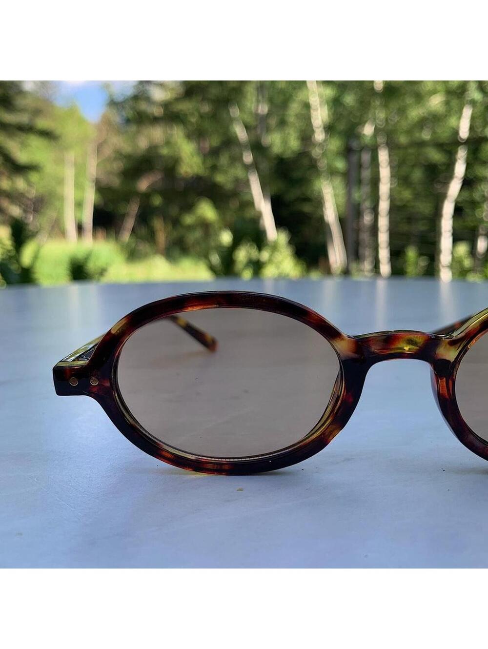 Vintage y2k style cheetah print oval sunglasses. Tinted oval Lenses. Very nice - Picture 7 of 7